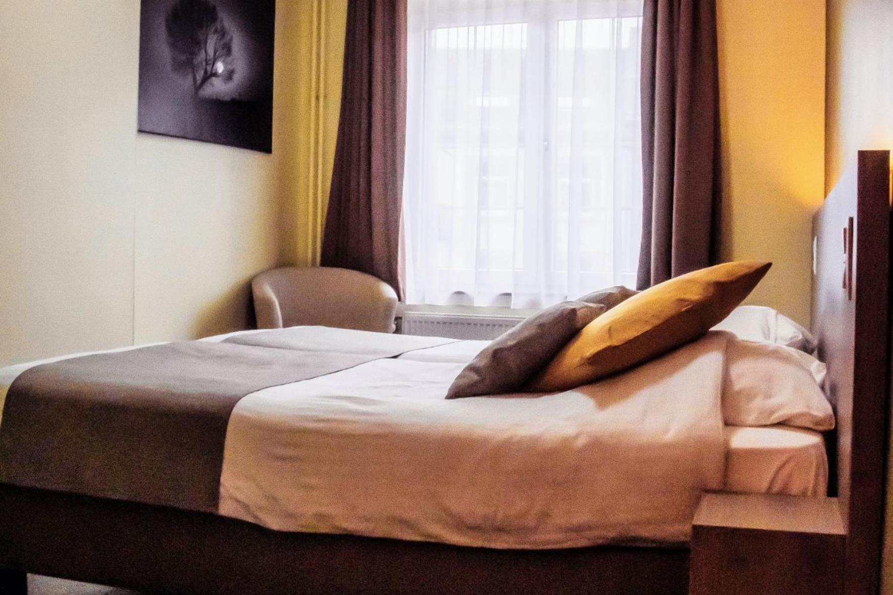 Hotel Des Postes Houffalize Oda fotoğraf